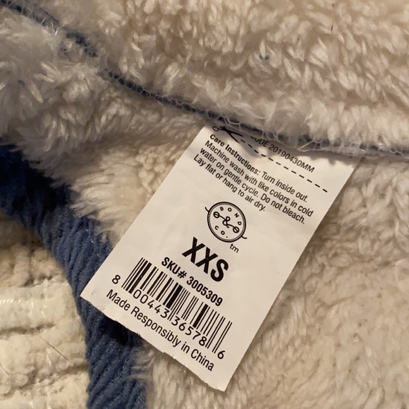 💙🐾 Cute Jacket For Pet 💙🐾 - Picture 4 of 4